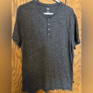 BUNDLE 4/$30 EBUC MENS M DH3 MODERN FIT 100% cotton short sleeve tshirt